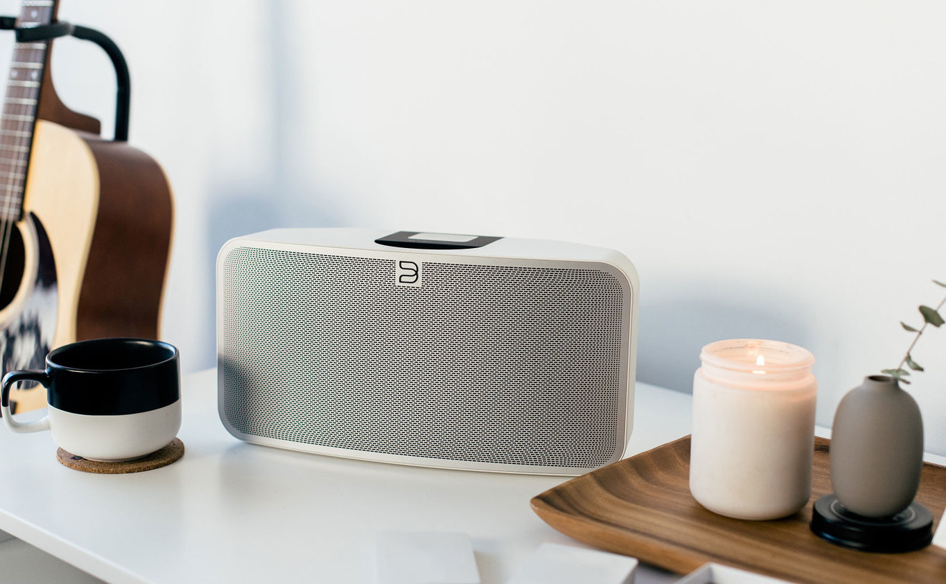 Портативные беспроводные колонки с блютуз (bluetooth) Hi-Fi и High End